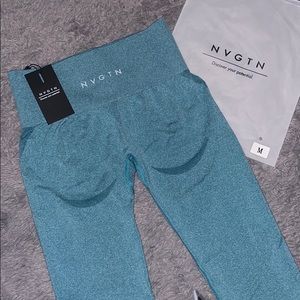 NEVER WORN! TEAL CONTOURED NVGTN LEGGINGS (MEDIUM)